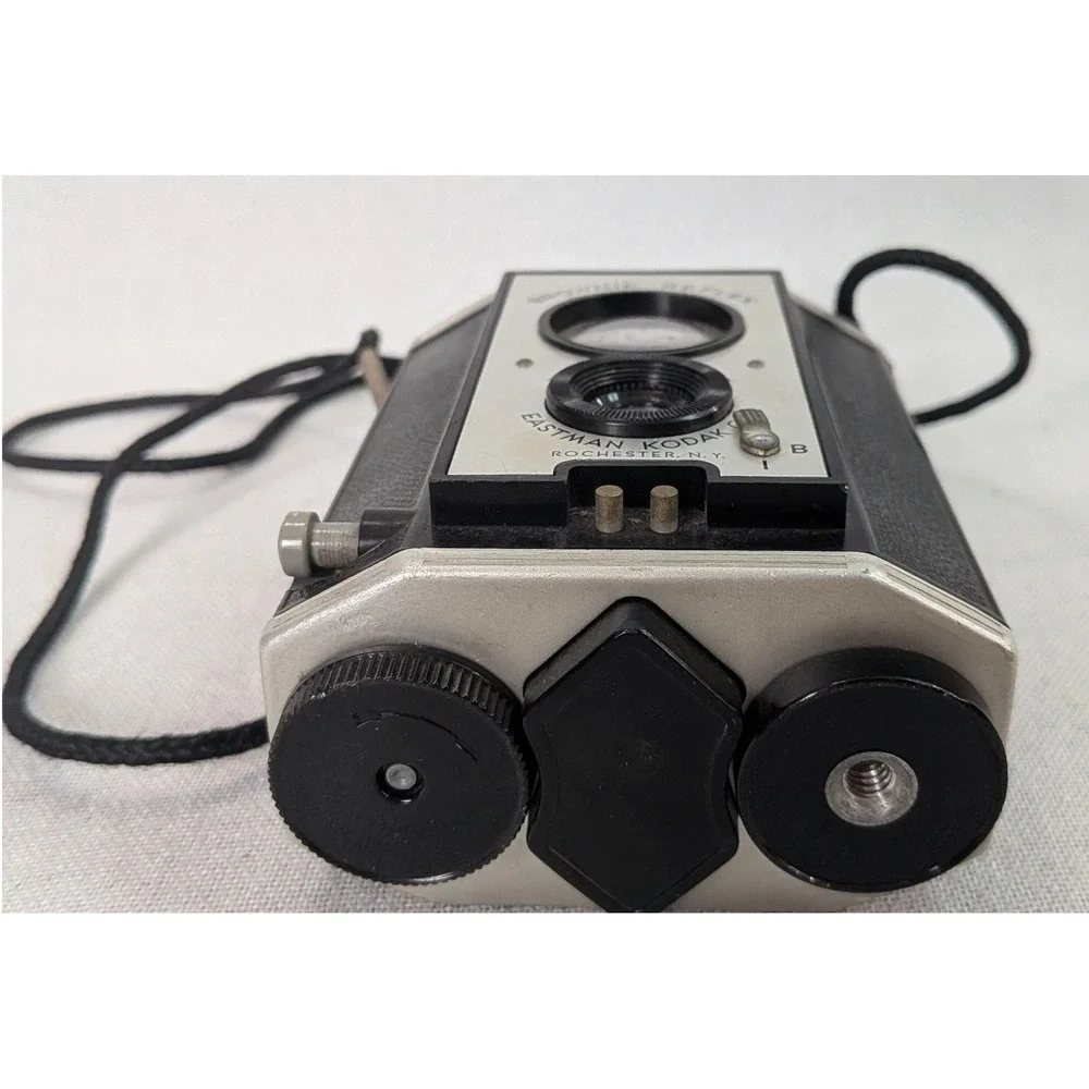 Kodak Brownie Reflex Synchro Camera Unisex OS Black Vintage TLR 127 Film